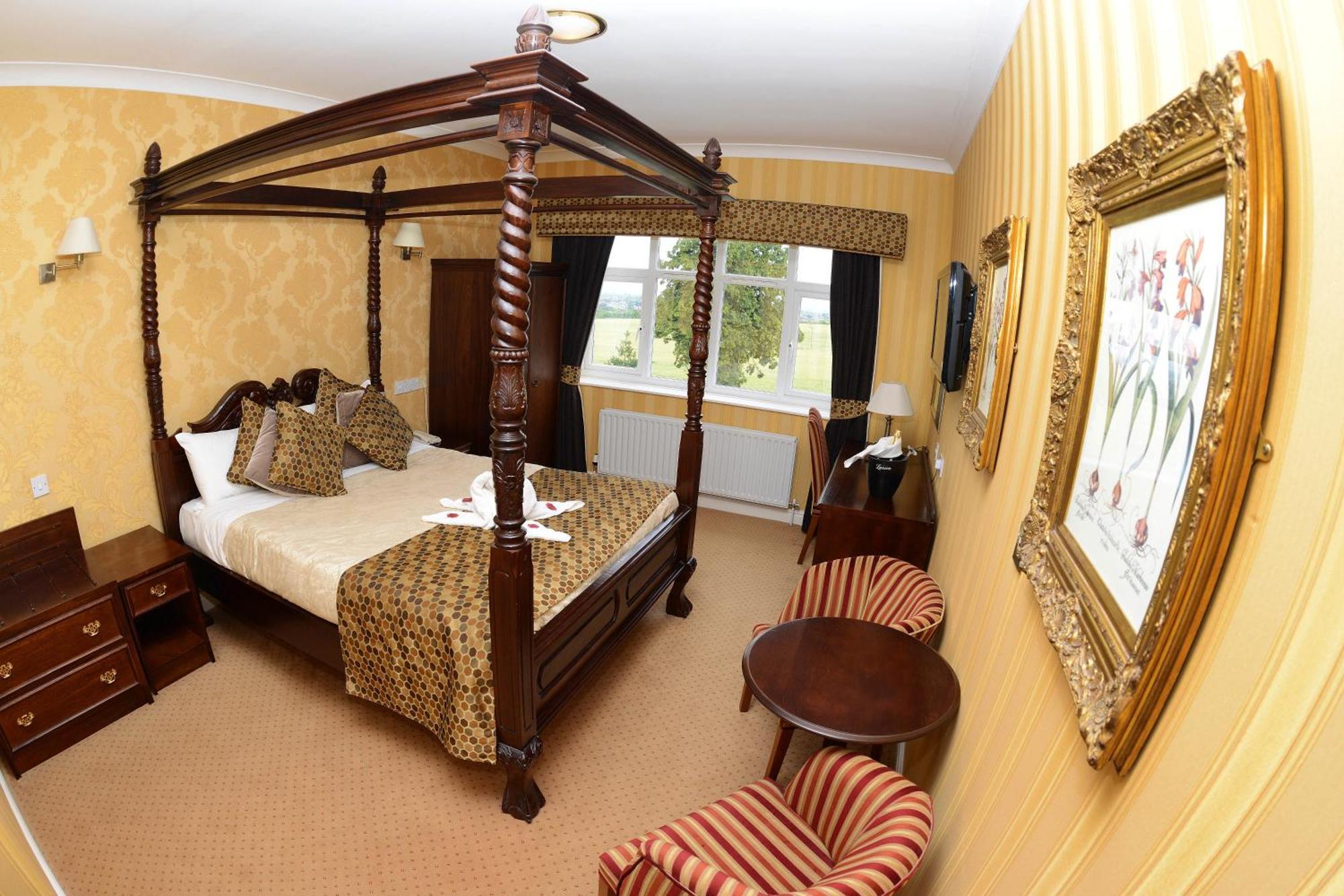 Buckatree Hall By Hamlet Hotels Telford Room photo
